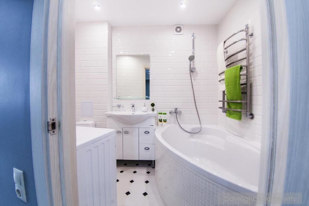 Апартаменты DayNight Apartments on Generala Beloborodova 5 Витебск-42
